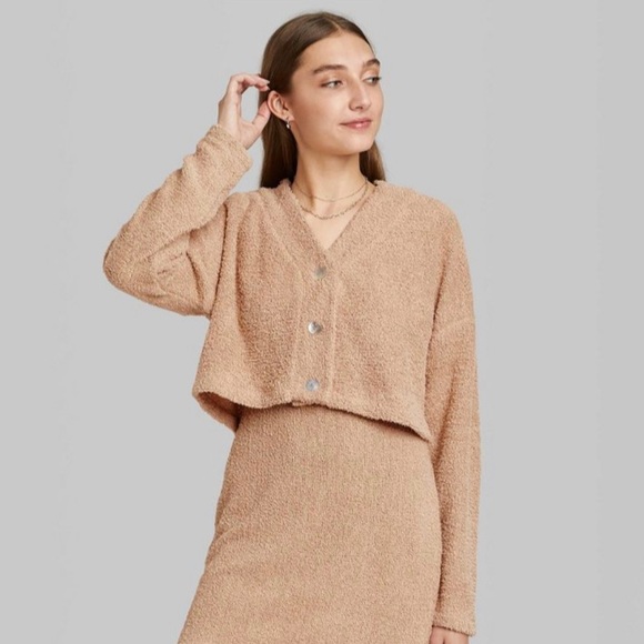 wild fable Sweaters - 📍 Wild Fable Cropped Cozy Cardigan Taupe Brown Fuzzy VNeck XXL